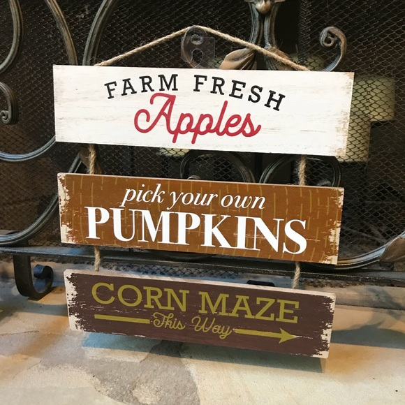 Ceramic Fall Pickup Truck and Hanging Wooden Sign - Picture 3 of 3